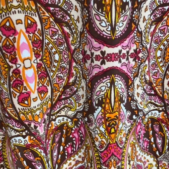 Mosaic print flared sleeve dress - Picture 7 of 8